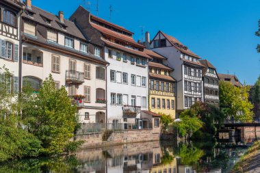 Almanya 'da Strazburg' da Petite France ilçesinde renkli evler