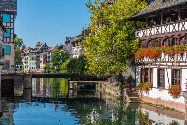 Almanya 'da Strazburg' da Petite France ilçesinde renkli evler