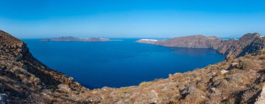 Oia kasabası, Greec ile Santorini adasının manzarası