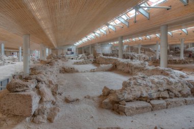 Yunanistan 'ın Santorini adasında tarih öncesi Akrotiri kasabası