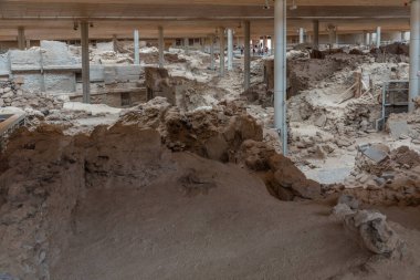 Yunanistan 'ın Santorini adasında tarih öncesi Akrotiri kasabası