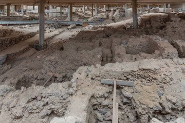 Yunanistan 'ın Santorini adasında tarih öncesi Akrotiri kasabası