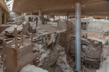 Yunanistan 'ın Santorini adasında tarih öncesi Akrotiri kasabası