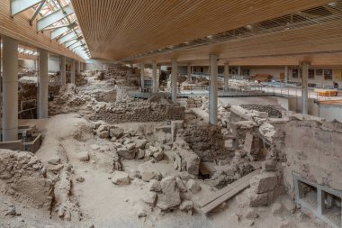 Yunanistan 'ın Santorini adasında tarih öncesi Akrotiri kasabası