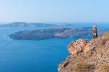 Yunanistan 'ın Santorini kenti yakınlarındaki Nea Kameni adasının hava manzarası