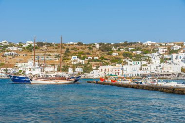 Yunanistan 'daki eski Mykonos limanının manzarası