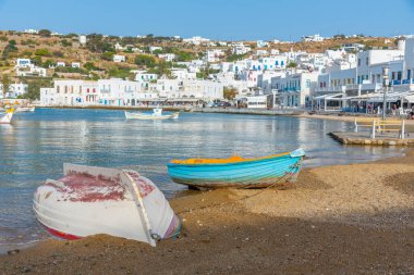 Yunanistan 'daki eski Mykonos limanının manzarası
