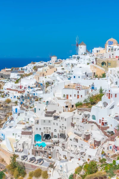 Yunanistan 'ın Santorini adasındaki Oia köyü üzerinde popüler manzara