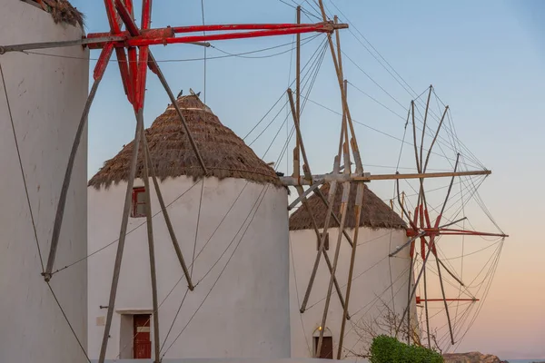 Vue Lever Soleil Sur Les Moulins Vent Surplombant Mer Égée — Photo