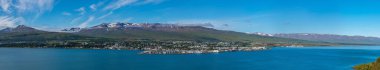 İzlanda 'nın Akureyr kasabasının hava görüntüsü