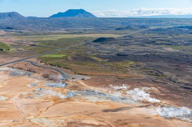 Hver, İzlanda 'da fümeroller ve çamur havuzları