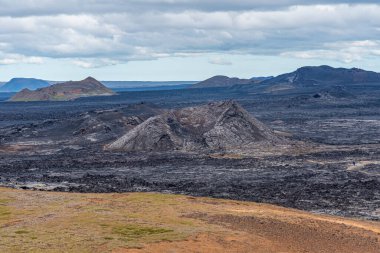 Hver, İzlanda 'da fümeroller ve çamur havuzları