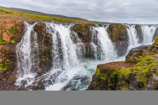 Καταρράκτης Kolufoss Στο Φαράγγι Kolugljufur Στην Ισλανδία — Φωτογραφία Αρχείου