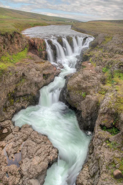 Καταρράκτης Kolufoss Στο Φαράγγι Kolugljufur Στην Ισλανδία — Φωτογραφία Αρχείου