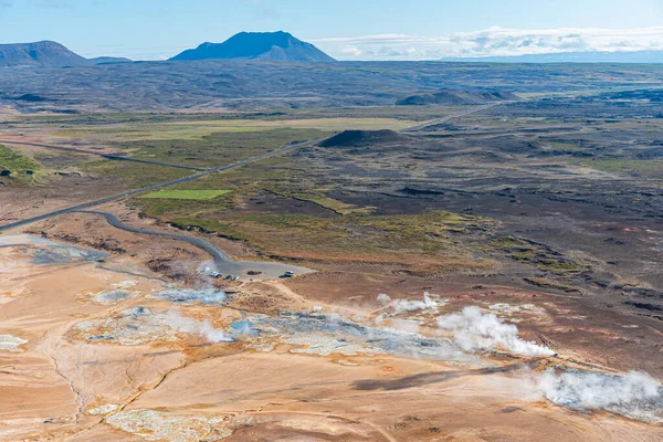 Hver, İzlanda 'da fümeroller ve çamur havuzları