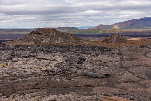 아이슬란드의 베르에 분갈이와 웅덩이 — 스톡 사진