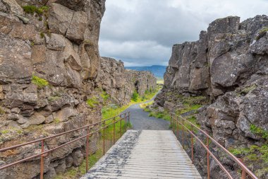 İzlanda 'daki Thingvellir Ulusal Parkı' nda kıtasal kayma görülüyor