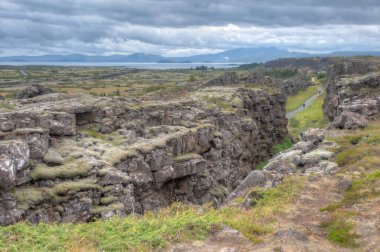 İzlanda 'daki Thingvellir Ulusal Parkı' nda kıtasal kayma görülüyor