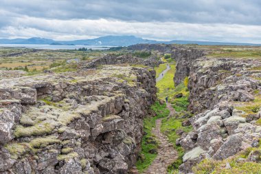 İzlanda 'daki Thingvellir Ulusal Parkı' nda kıtasal kayma görülüyor