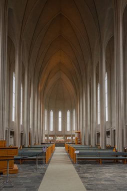 Reykjavik, İzlanda, 31 Ağustos 2020: Reykjavik, İzlanda 'daki Hallgrimskirkja katedralinin içi