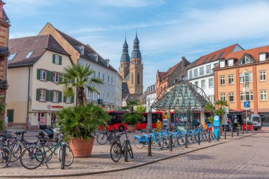 Speyer, Almanya, 16 Eylül 2020: Speyer, Almanya 'daki Postplatz Meydanı