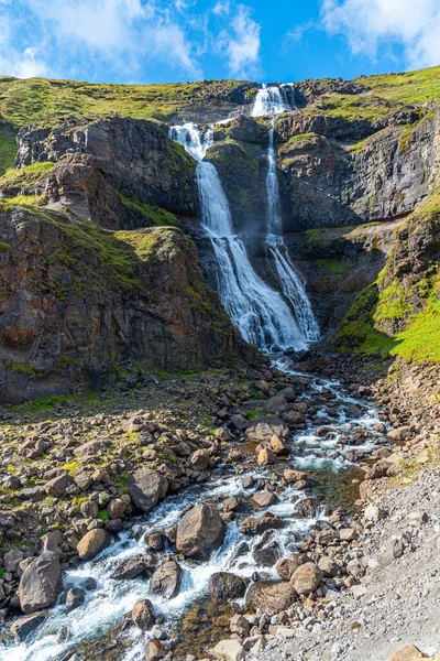 Cascade Rjukandi Vue Pendant Journée Ensoleillée Sur Islande — Photo