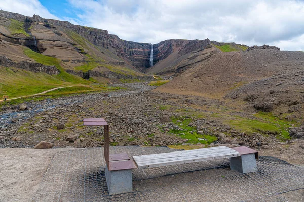 Cachoeira Hengifoss Vista Islândia — Fotografia de Stock