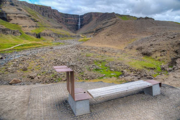 Cachoeira Hengifoss Vista Islândia — Fotografia de Stock