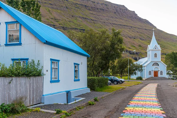 Blå Kyrka Seydisfjordur Island — Stockfoto