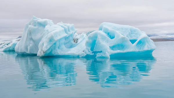 Icebergs Flutuantes Lagoa Jokulsarlon Islândia — Fotografia de Stock