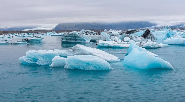 Floating Icebergs Jokulsarlon Lagoon Iceland — ストック写真