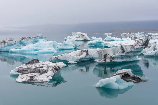 Úszó Jéghegyek Jokulsarlon Lagúnánál Izlandon — Stock Fotó