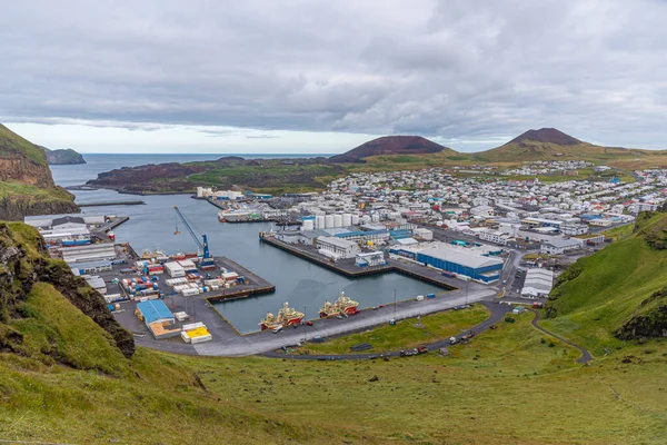 Πανόραμα Του Νησιού Heimaey Ηφαίστεια Eldfell Και Helgafell Ισλανδία — Φωτογραφία Αρχείου