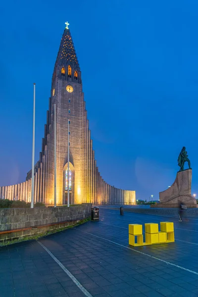 Nachtzicht Kathedraal Van Hallgrimskirkja Reykjavik Ijsland — Stockfoto