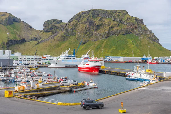 Heimaey Ισλανδία Αυγούστου 2020 Σκάφη Ελλιμενισμού Λιμάνι Στο Heimaey Της — Φωτογραφία Αρχείου