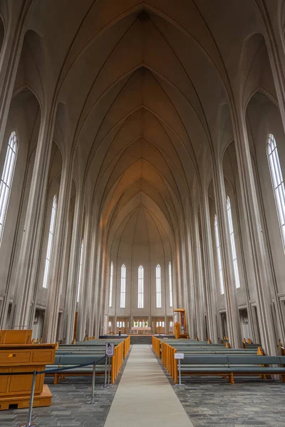 2020年8月31日 冰岛雷克雅未克 冰岛雷克雅未克Hallgrimskirkja大教堂的内部 — 图库照片
