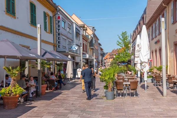 Schwetzingen Tyskland September 2020 Över Gata Den Gamla Staden Schwetzingen — Stockfoto