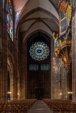 Strasbourg, Fransa, 21 Eylül 2020: Strasbourg, Fransa 'daki Leydimizin Katedrali