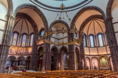 Strasbourg, Fransa, 21 Eylül 2020: Saint Pierre le Jeune Strasbourg Kilisesi, Fransa