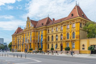 Zagreb, Hırvatistan, 2 Ağustos 2020: Zagreb, Hırvatistan 'daki Sanat ve El Sanatları Müzesi