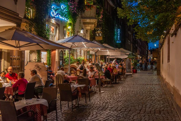 Strasbourg France Septembre 2020 Vue Nuit Des Restaurants Dans Une — Photo
