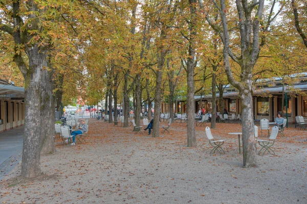 Baden Baden, 23 Eylül 2020: Kurhaus Kolonnade Alman spa kasabası Baden Baden