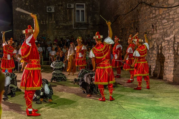 Korcula Croácia Julho 2020 Performance Dança Tradicional Moreska Cidade Velha — Fotografia de Stock
