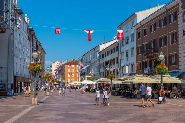 Rijeka Kroatien Juli 2020 Folk Promenerar Korsogatan Rijeka Kroatien — Stockfoto