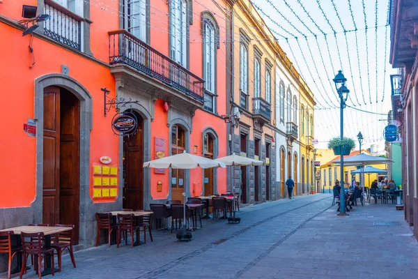 Arucas, İspanya, 18 Ocak 2021: Arucas 'ta ana cadde Gran Canaria, İspanya.