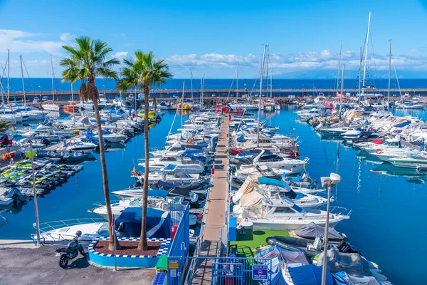 Los Cristianos Spanje Januari 2021 Puerto Colon Tenerife Canarische Eilanden — Stockfoto