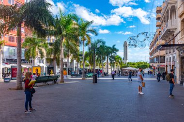 Santa Cruz, İspanya, Janury 6, 2021: Plaza de la Candelaria Santa Cruz, Tenerife, İspanya.