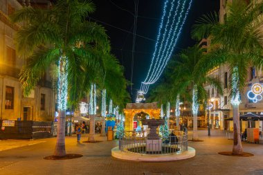 Santa Cruz, İspanya, Janury 6, 2021: Plaza de la Candelaria Santa Cruz, Tenerife, İspanya.