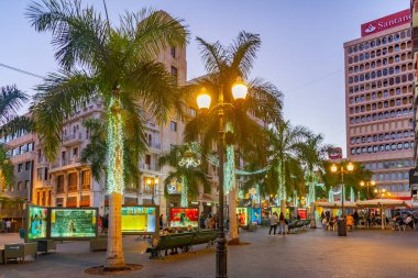Santa Cruz, İspanya, Janury 6, 2021: Plaza de la Candelaria Santa Cruz, Tenerife, İspanya.