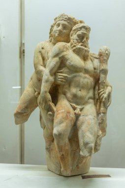 Vratsa, Bulgaristan, 16 Haziran 2020: Bulgaristan 'ın Vratsa kentindeki tarih müzesinde Roma heykeli